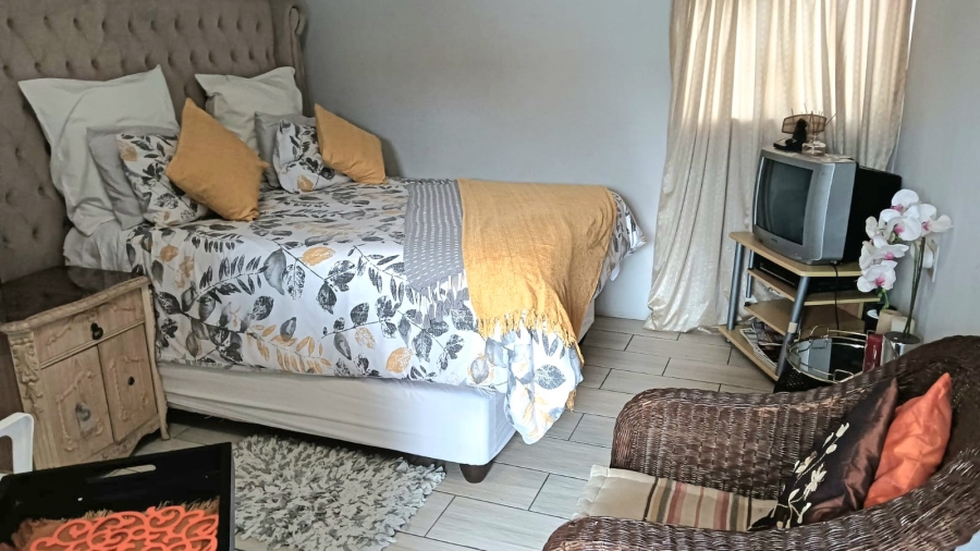 4 Bedroom Property for Sale in Beacon Bay Eastern Cape